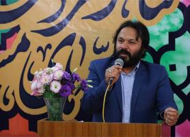 هنرمندان بسیاری فعالیت هنری خود را از مسجد شروع کردند