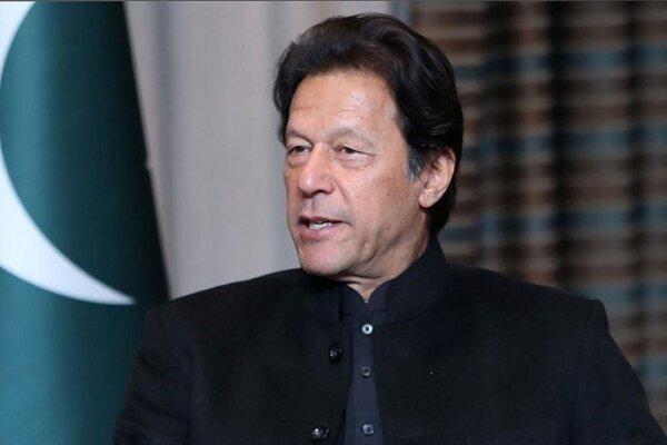 عمران خان: آمریکا نمی تواند در جنگ افغانستان پیروز گردد